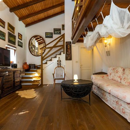 マリ・ロシニュ Stone House Retreatヴィラ エクステリア 写真