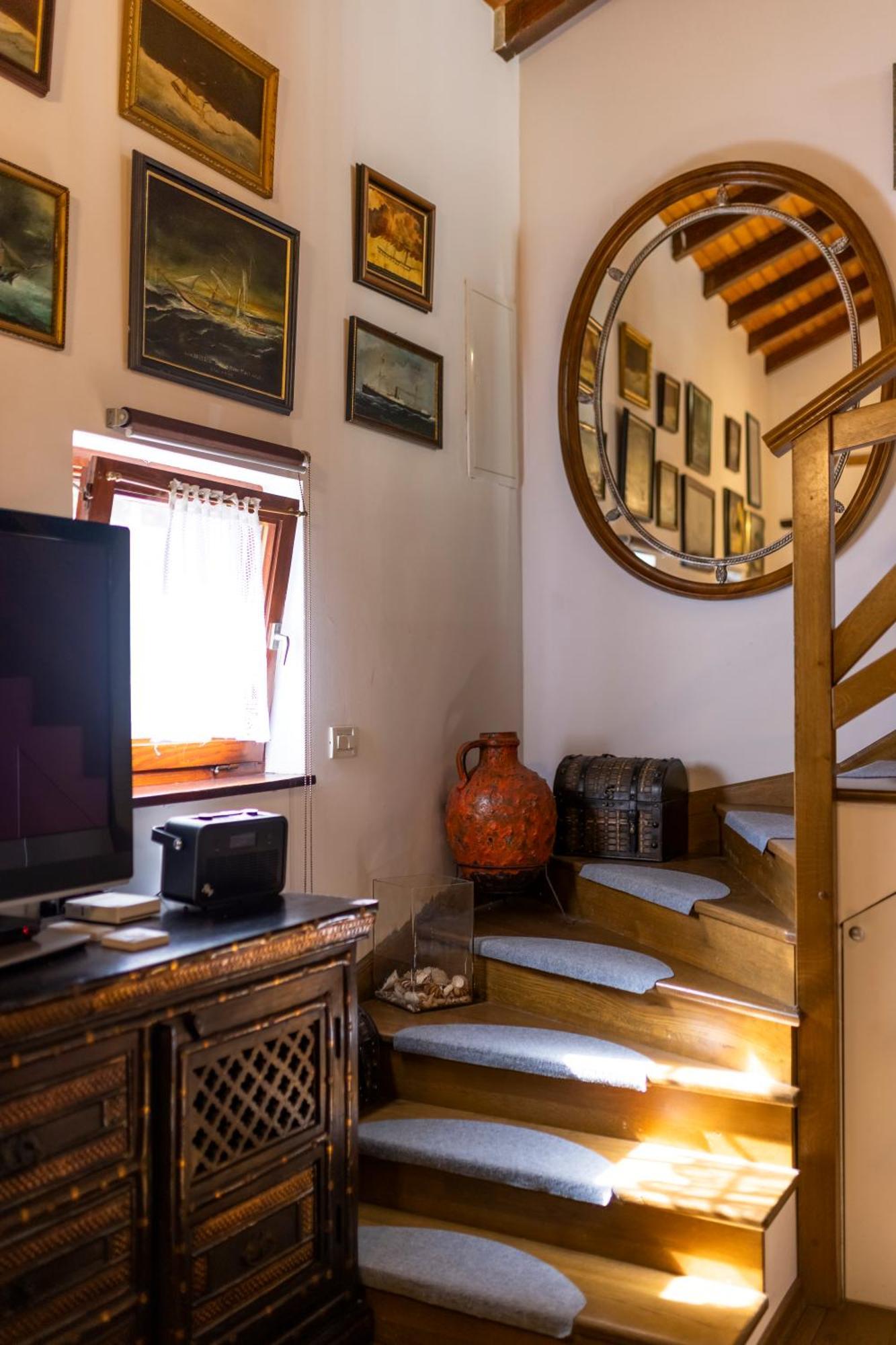 マリ・ロシニュ Stone House Retreatヴィラ エクステリア 写真